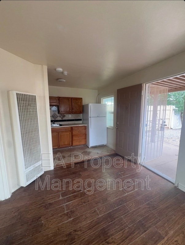 Building Photo - 529 Alvarado Dr SE