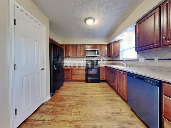 Building Photo - 2050 Apple Ridge Ct