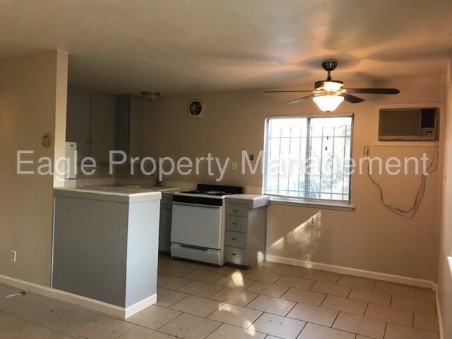 Foto del edificio - Cute 1 BD 1 BA Downstairs Apartment