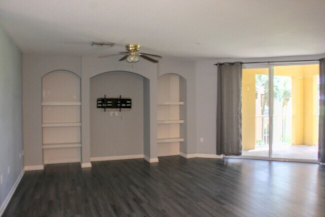 Foto del edificio - Resort Style Living