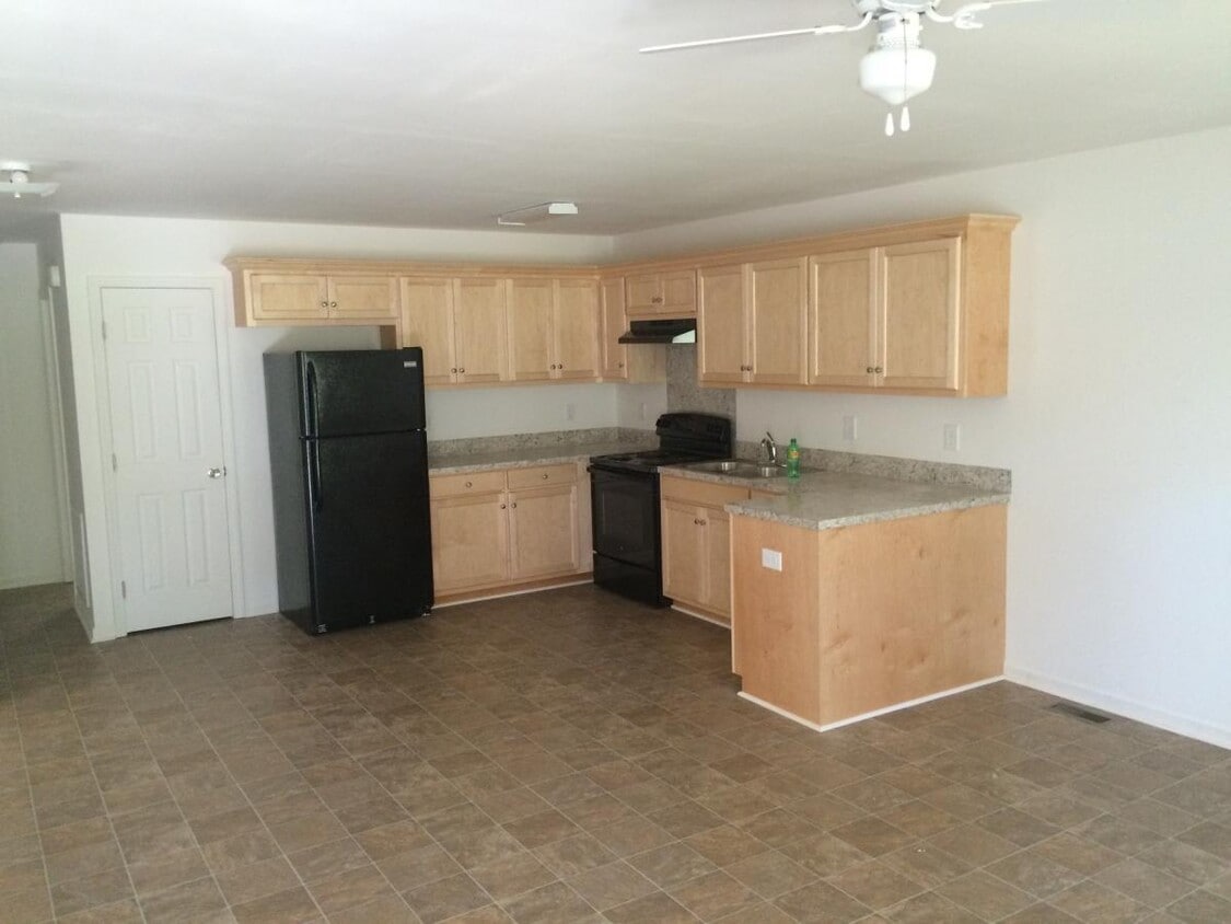 1955 Glen Manor Ct Unit 1955, Lincolnton, NC 28092 Apartments in