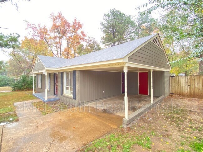 Foto del edificio - 3538 Suzanne Dr