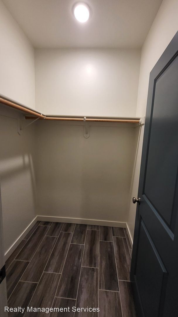 Foto del edificio - 4 br, 2 bath House - 15018 Mahogany Ct