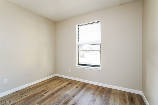 Building Photo - 3800 34th St SW