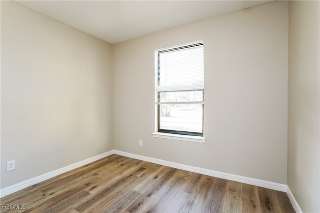 Foto del edificio - 3800 34th St SW