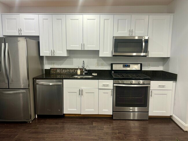 Foto del edificio - 1363 Childress St NE