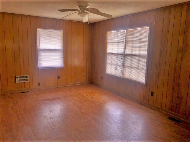 Foto del edificio - 3809 Sandy Ln