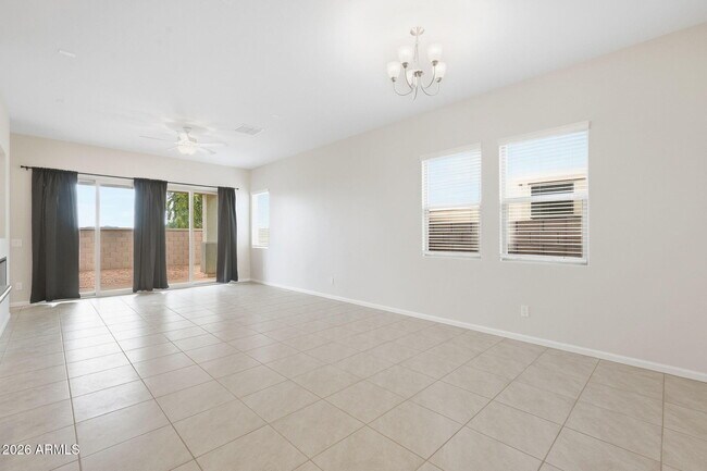 Building Photo - 22521 E Cattle Dr