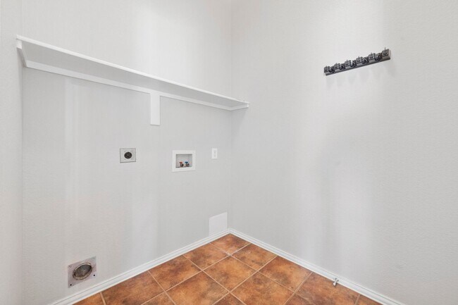 Foto del edificio - 2605 Wandering Oak Dr