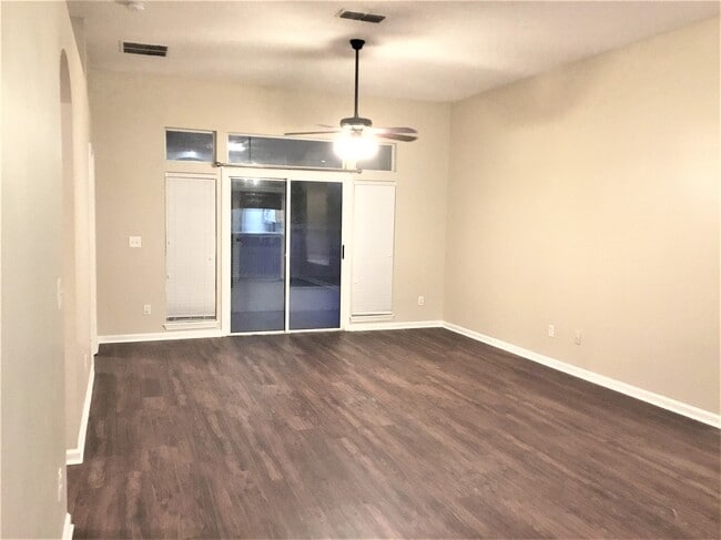 Building Photo - 12755 Black Angus Dr