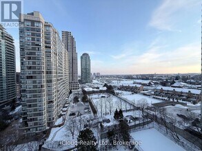 Building Photo - 156 Enfield Pl