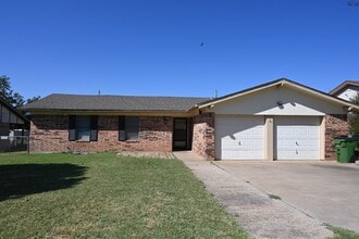 Building Photo - 4718 Tammy Dr