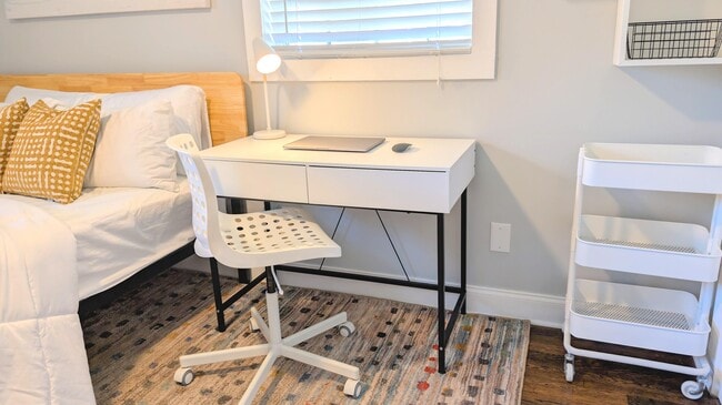 Photo - 831 Parkway Dr Apartment