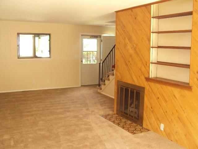 living room , fireplace - 1403 Bradley Dr