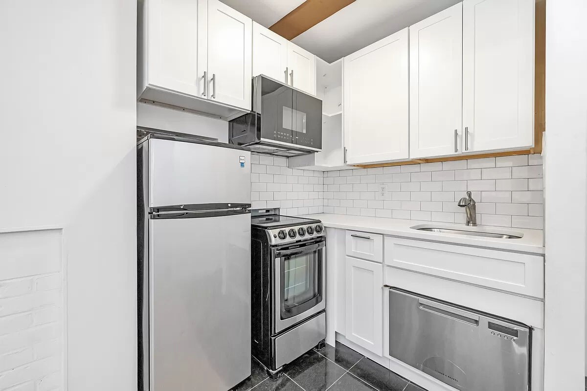 Foto del edificio - 224 Sullivan St