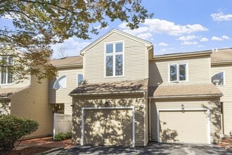 Building Photo - 116 Broadmeadow St