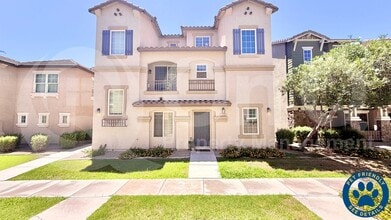 Building Photo - 1336 S Sabino Dr