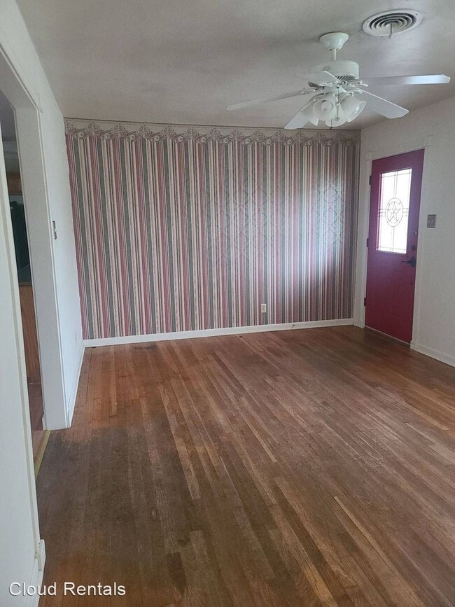 Building Photo - 3 br, 1 bath House - 1306 Duval Dr