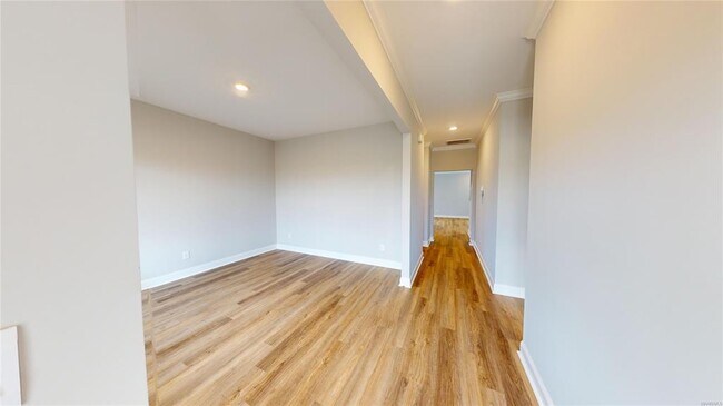 Building Photo - 3383 Meriwether Dr