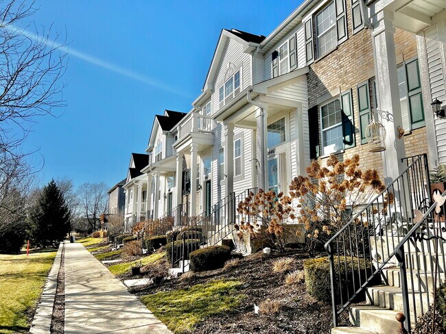 Building Photo - 24461 John Adams Dr