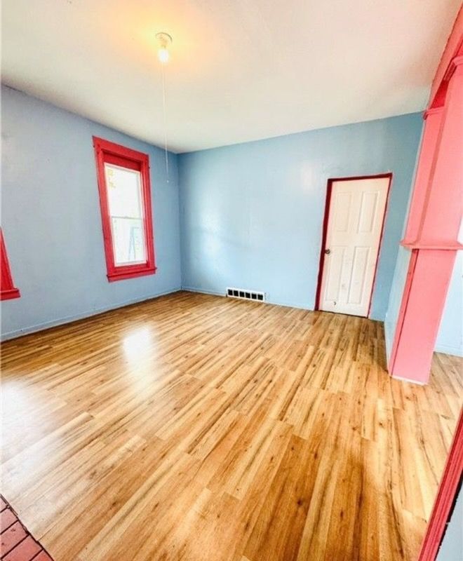 Foto del edificio - 285 Winslow Ave