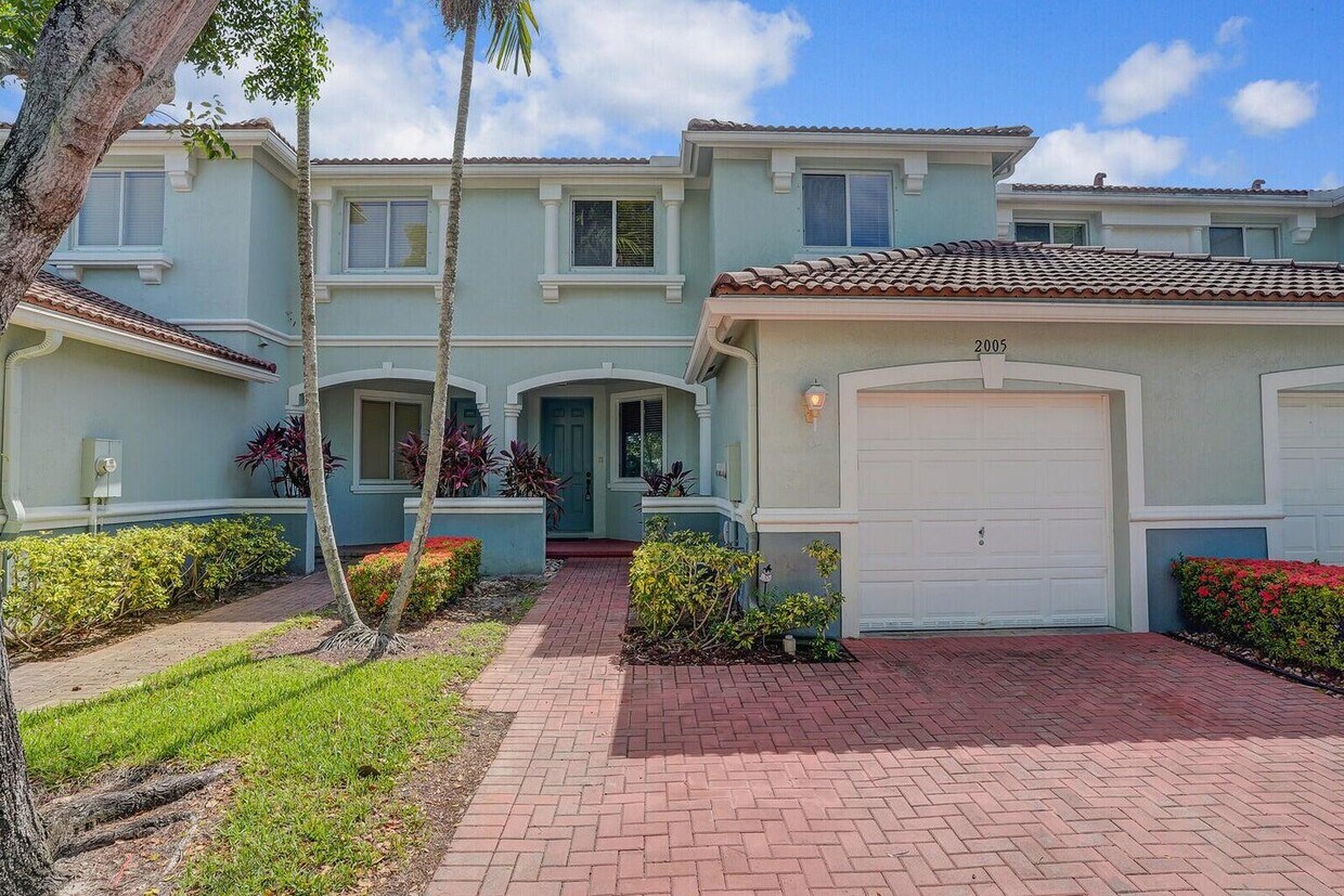 Foto principal - 2005 Oakhurst Way