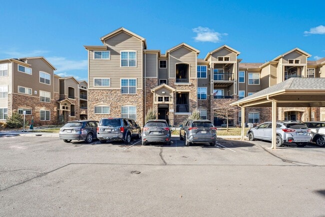 Building Photo - Spacious and Bright Modern 3-Bedroom Condo in Parker!