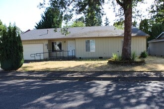 Building Photo - 59326 Cherrywood Dr