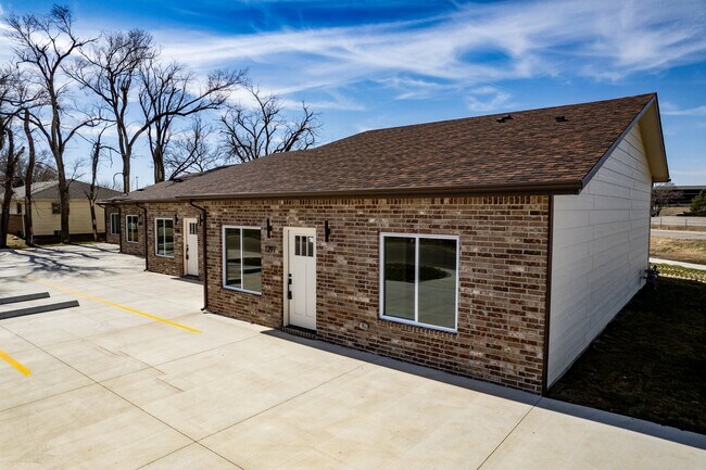 Foto del edificio - 1291 N Curtis Ct