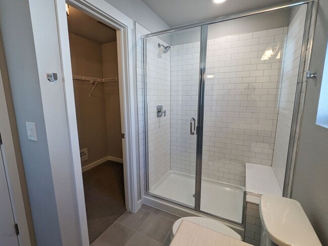 Foto del edificio - One Bedroom One Bathroom Second Story Unit