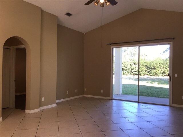 Building Photo - 2238 Holly Ridge Dr