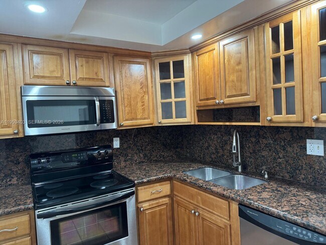 Foto del edificio - 5731 NW 37th St