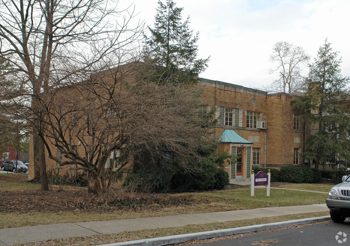 Foto del edificio - 1363 Fleming