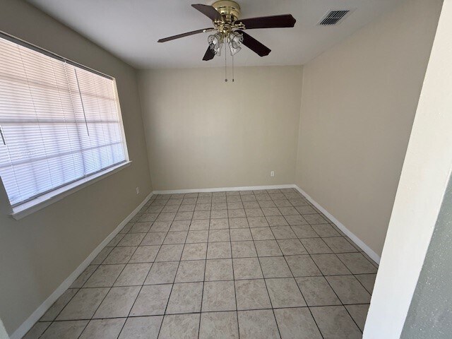 Foto del edificio - 7615 Mosewood St