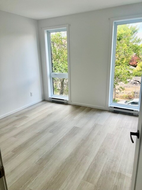 Photo du bâtiment - 15 Rue Guizot E