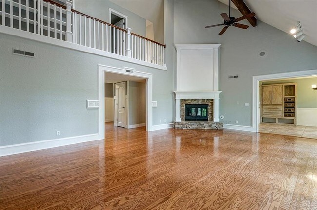 Building Photo - 3202 Red Fox Ridge