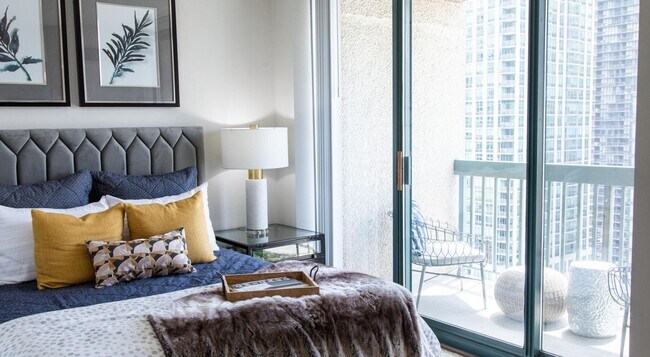 Building Photo - 33 W Superior St