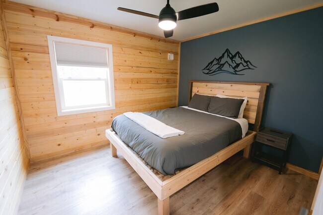 Foto del edificio - 48561 Rustic Ave