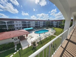 Building Photo - 580 Egret Dr