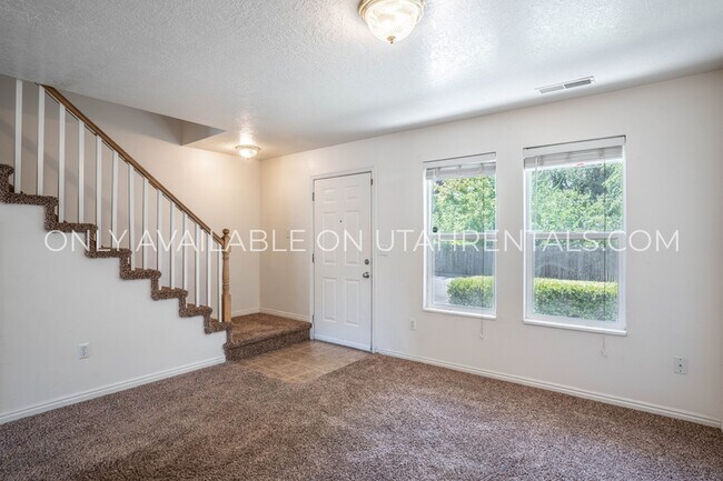 Building Photo - 64 S 100 W