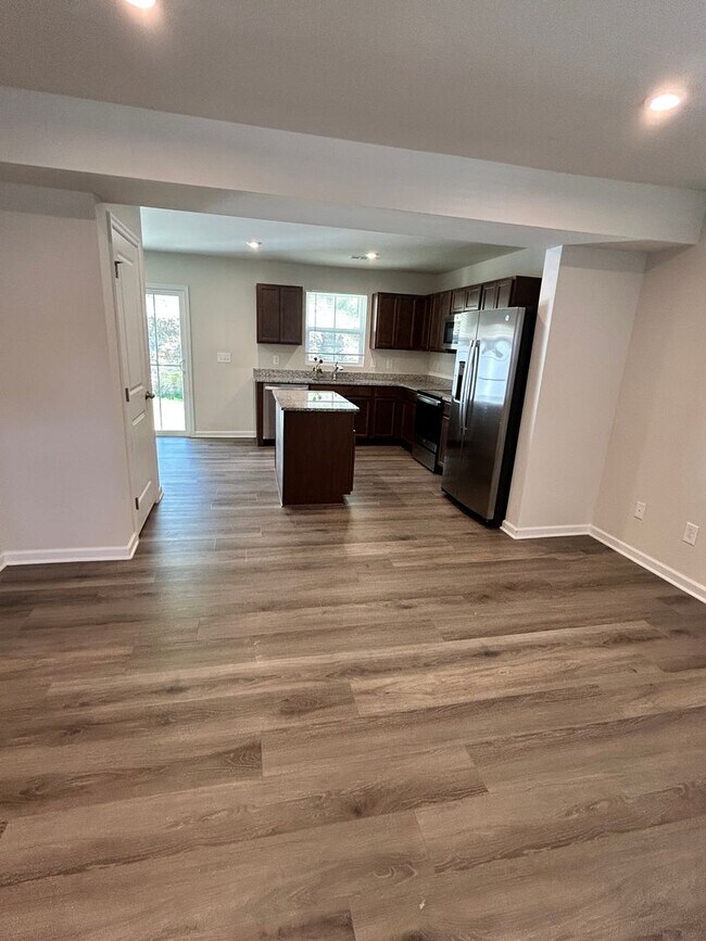 Foto del edificio - 3 Bedroom 2.5-Bath Home