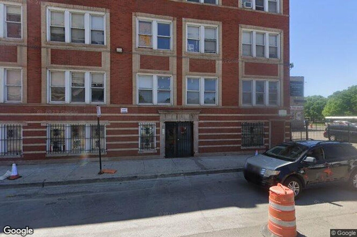 Foto del interior - 10-18 S Homan Ave