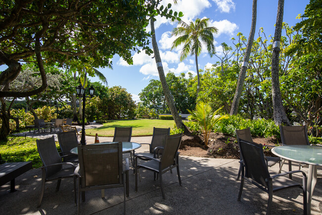Building Photo - 250 Kawaihae St