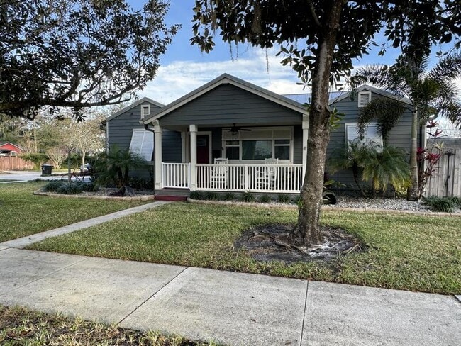 Foto del edificio - 1345 W Smith St