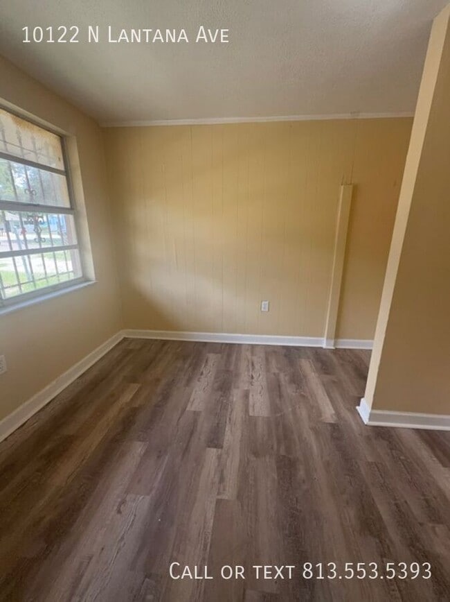 Building Photo - 10122 N Lantana Ave