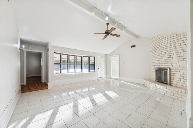 Foto del edificio - 5959 Beaudry Dr