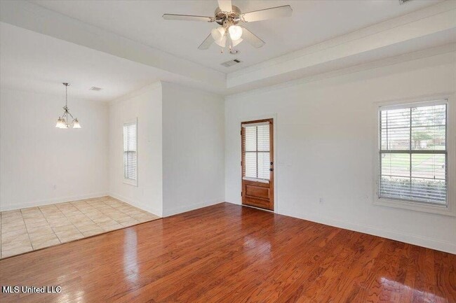 Building Photo - 409 Sand Stone Pl