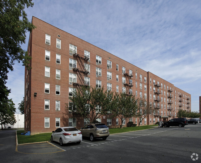 Building Photo - Tysens Park Apartments