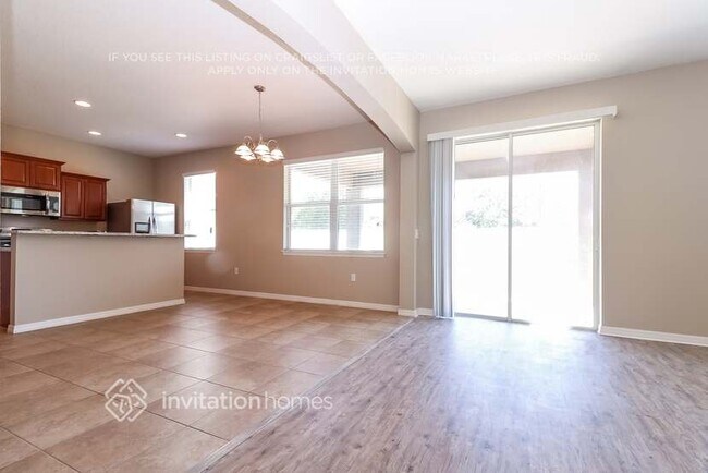 Foto del edificio - 5252 Krenson Woods Way