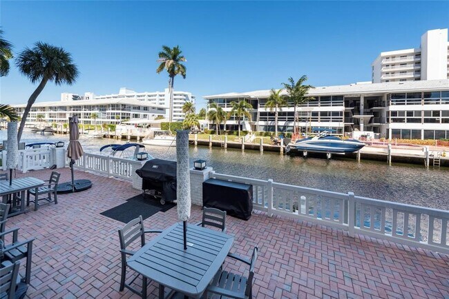 Foto del edificio - 3101 NE 47th Ct